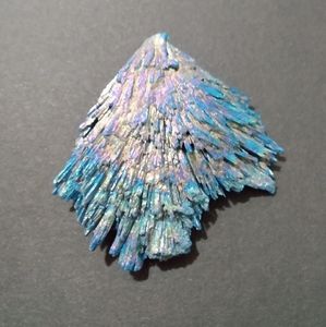 Aura black kyanite